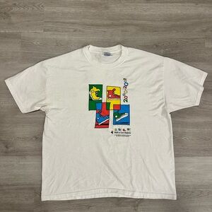 2000’s white and multicolored t-shirt